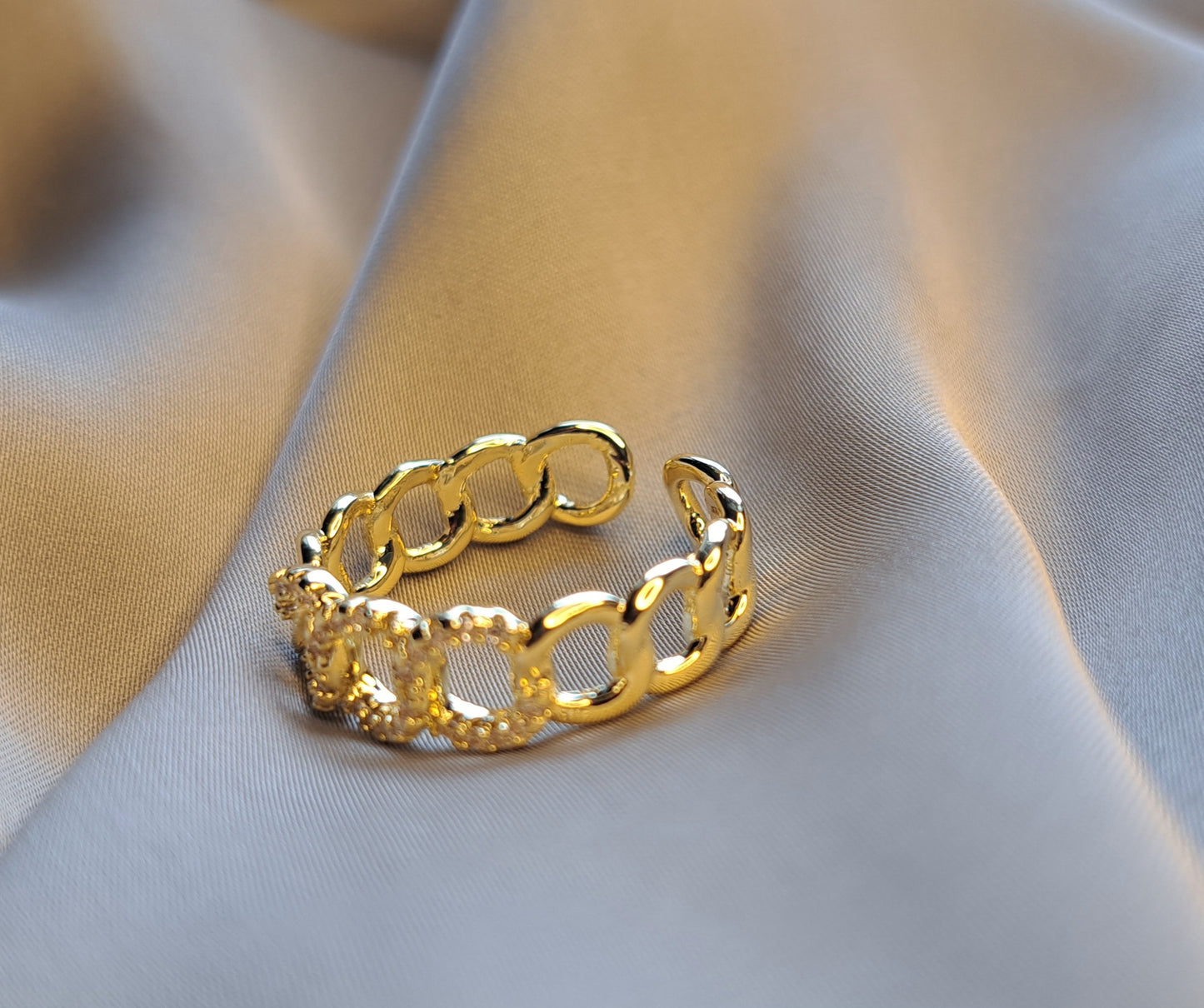 Luna Ring